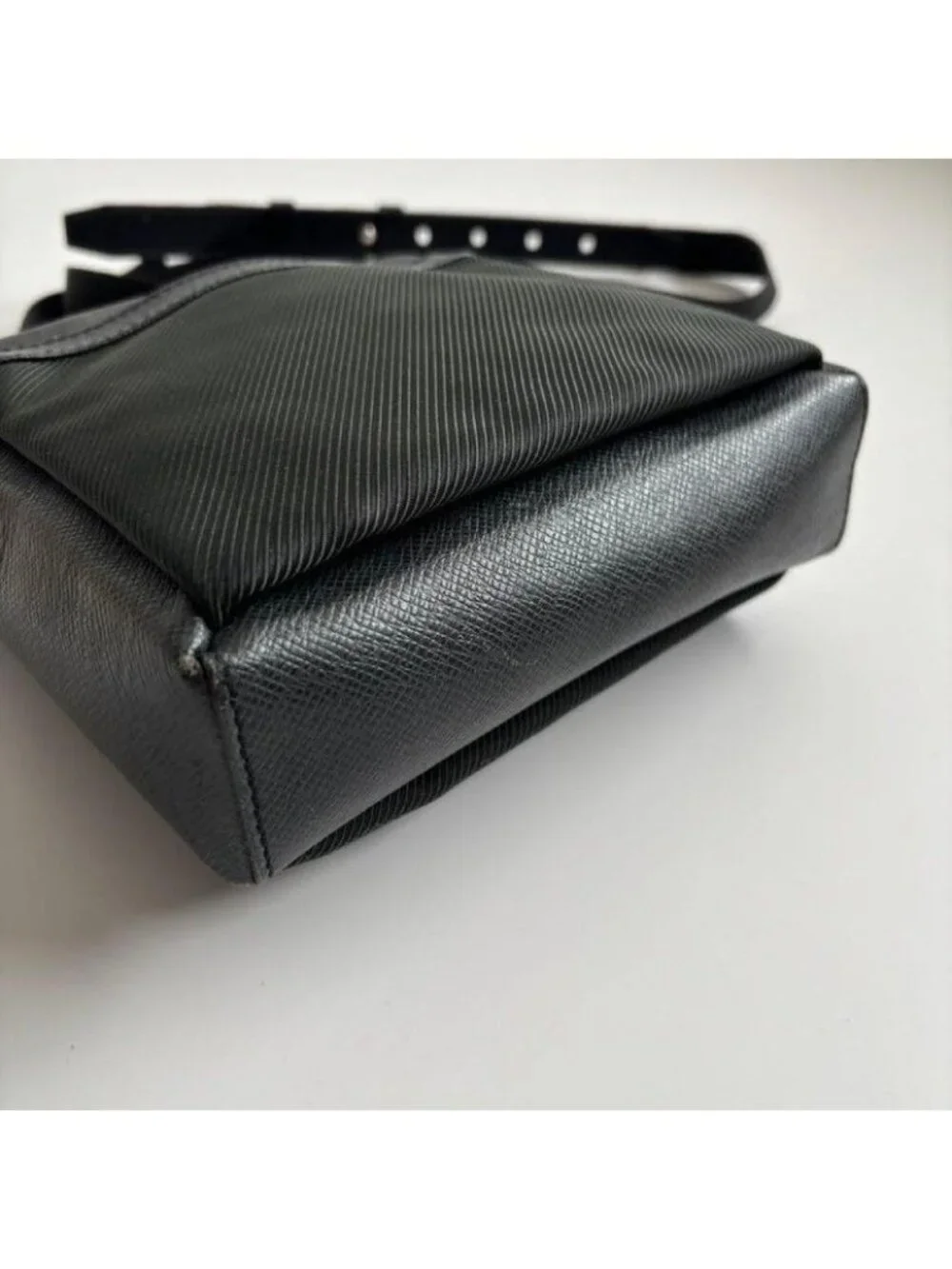 Louis Vuitton Shoulder Bag Sayan Ardoise Taiga Leather Nylon